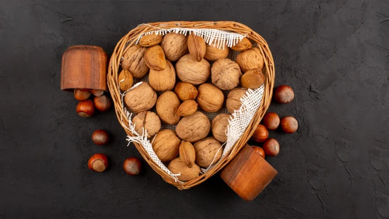 handful-of-walnuts